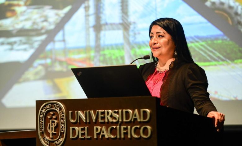 Ministra Denisse Miralles