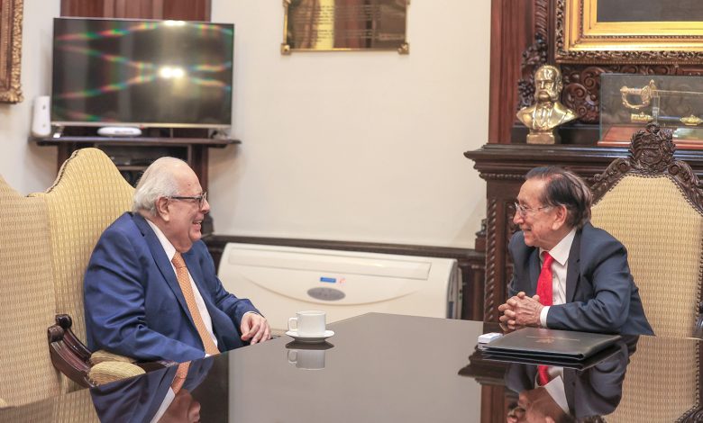 Presidente Balcazar Y Julio Velarde Del Bcr