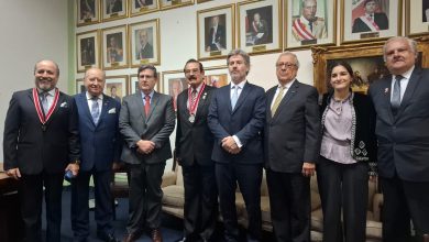 Condecoracion A Ministro Argentino
